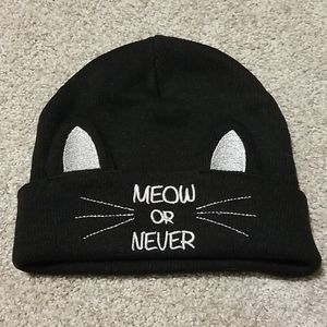 Black cat beanie
